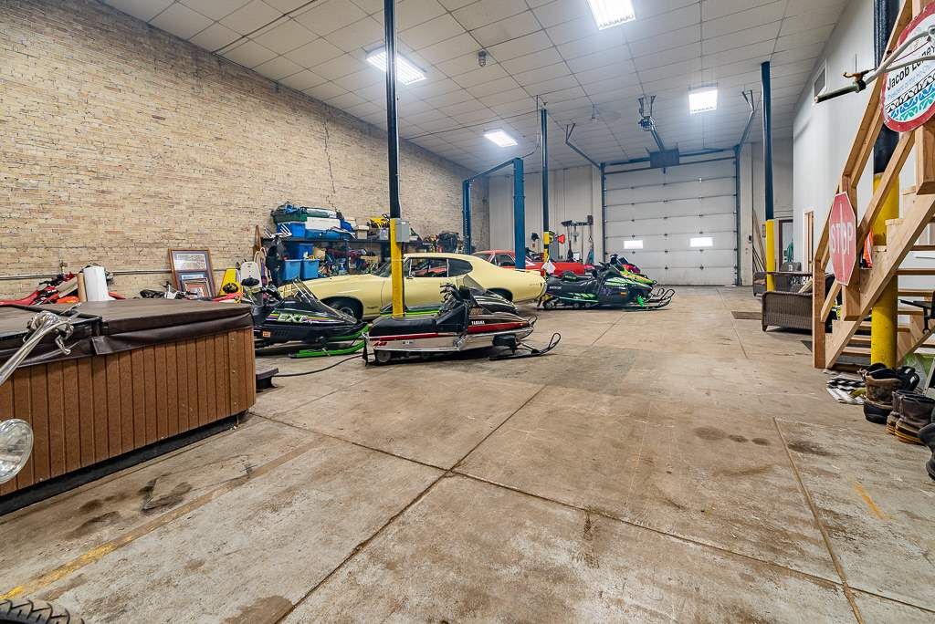 515 W Fulton St, Edgerton, WI 53534